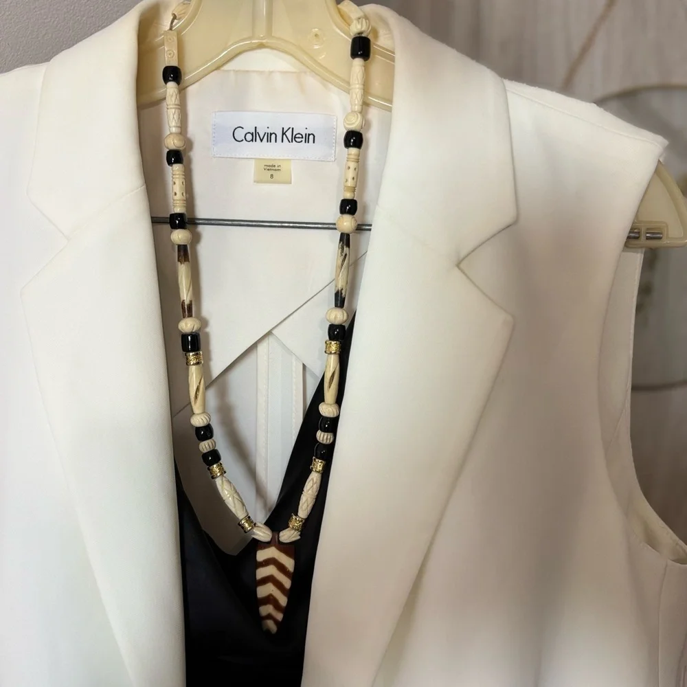 Calvin Klein Women's Cream Sleeveless Vest Blazer